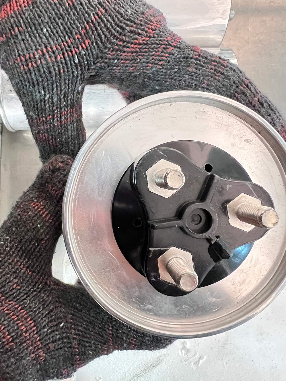 Warum ist die „Strombelastbarkeit“ von Kondensatoranschlüssen eine entscheidende Spezifikation für die langfristige Zuverlässigkeit?